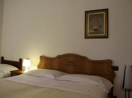 Guest house Tourist House Santa Croce *